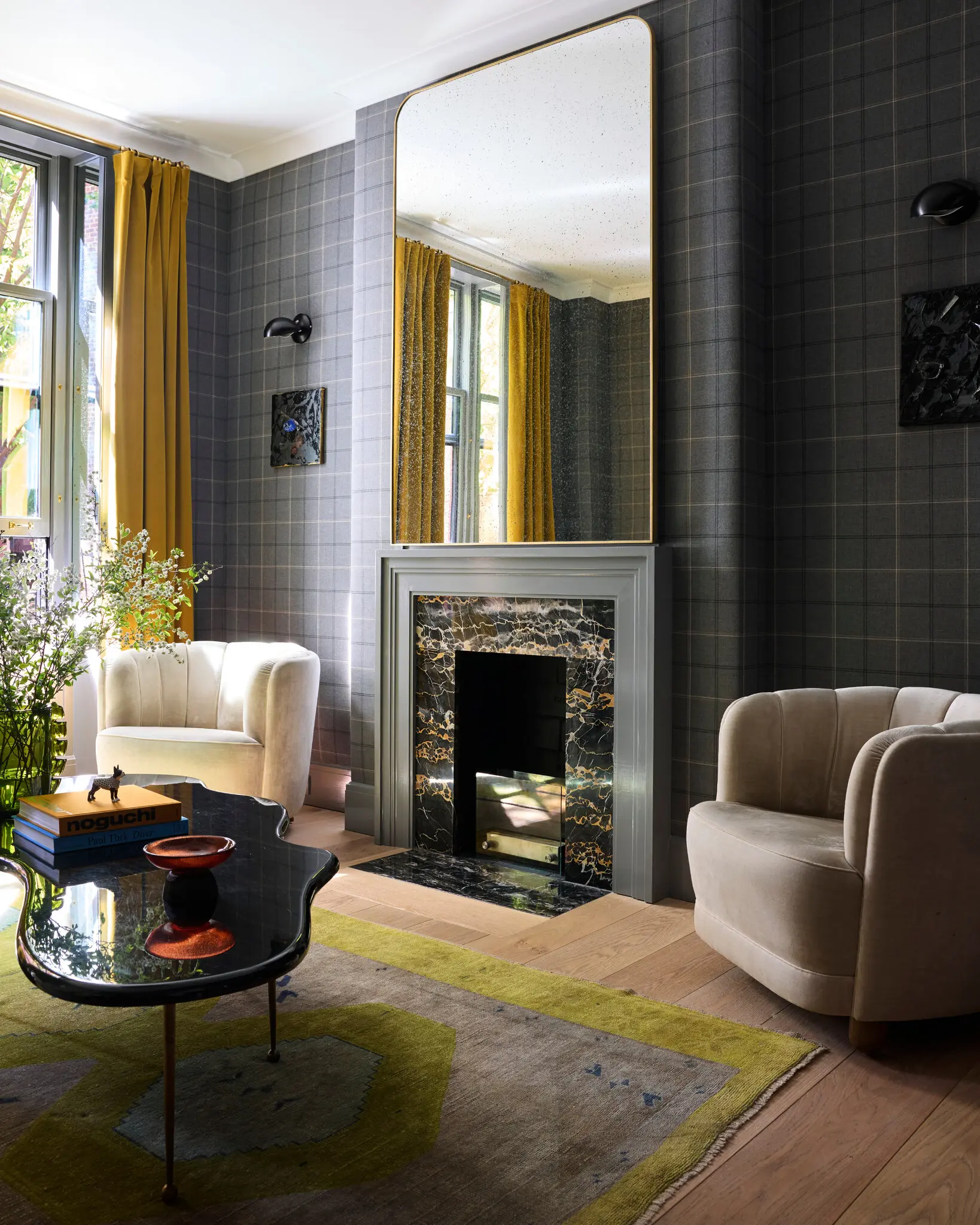 Квартира, що тримає за серце: як Дмитро з Дніпра відмовився тікати з району